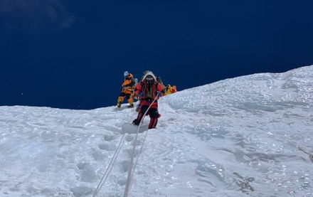 Image for Mount Everest summit was within sight. Why did University of Cincinnati grad stop?